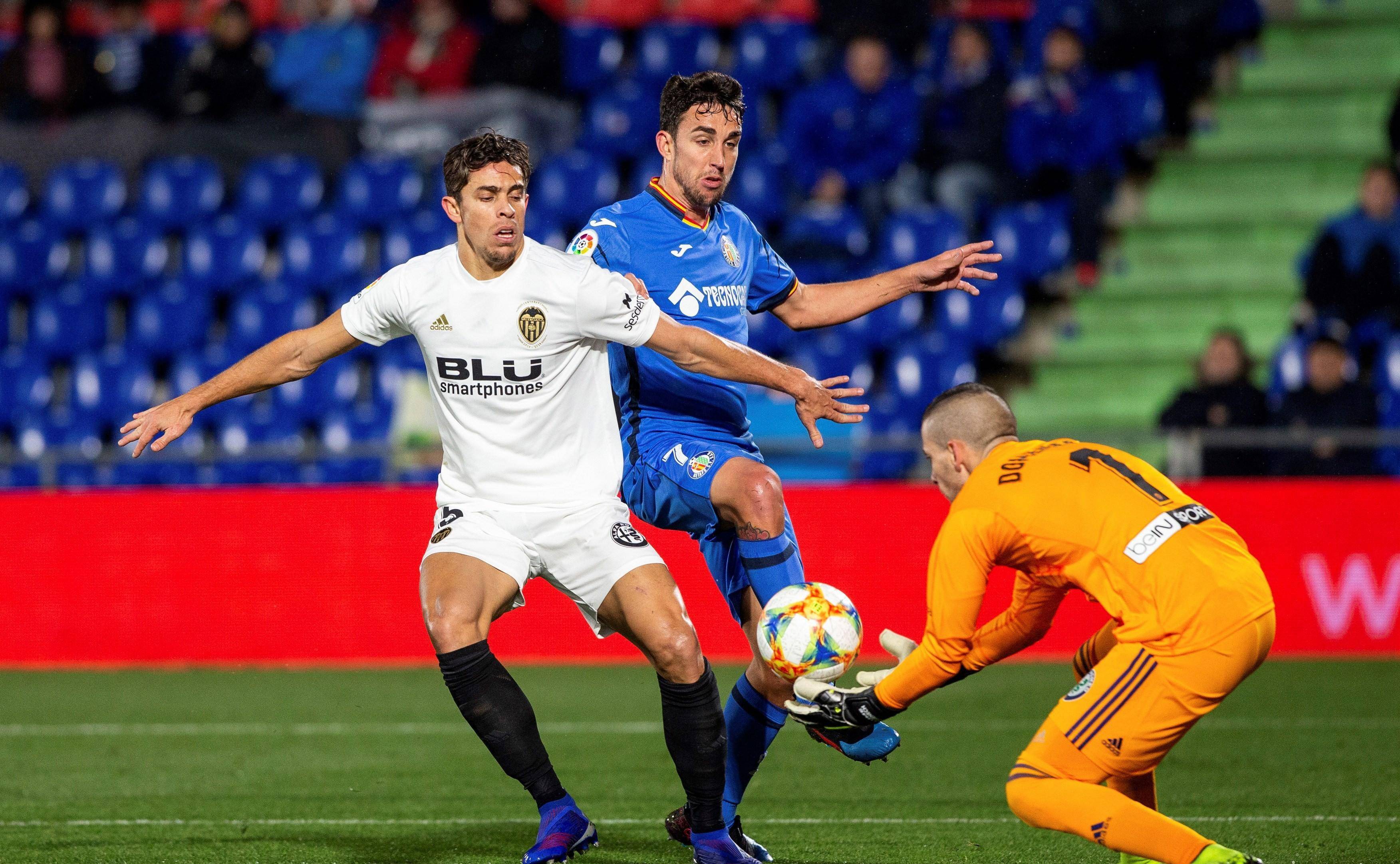 足球比赛近在眼前，球队备战充分