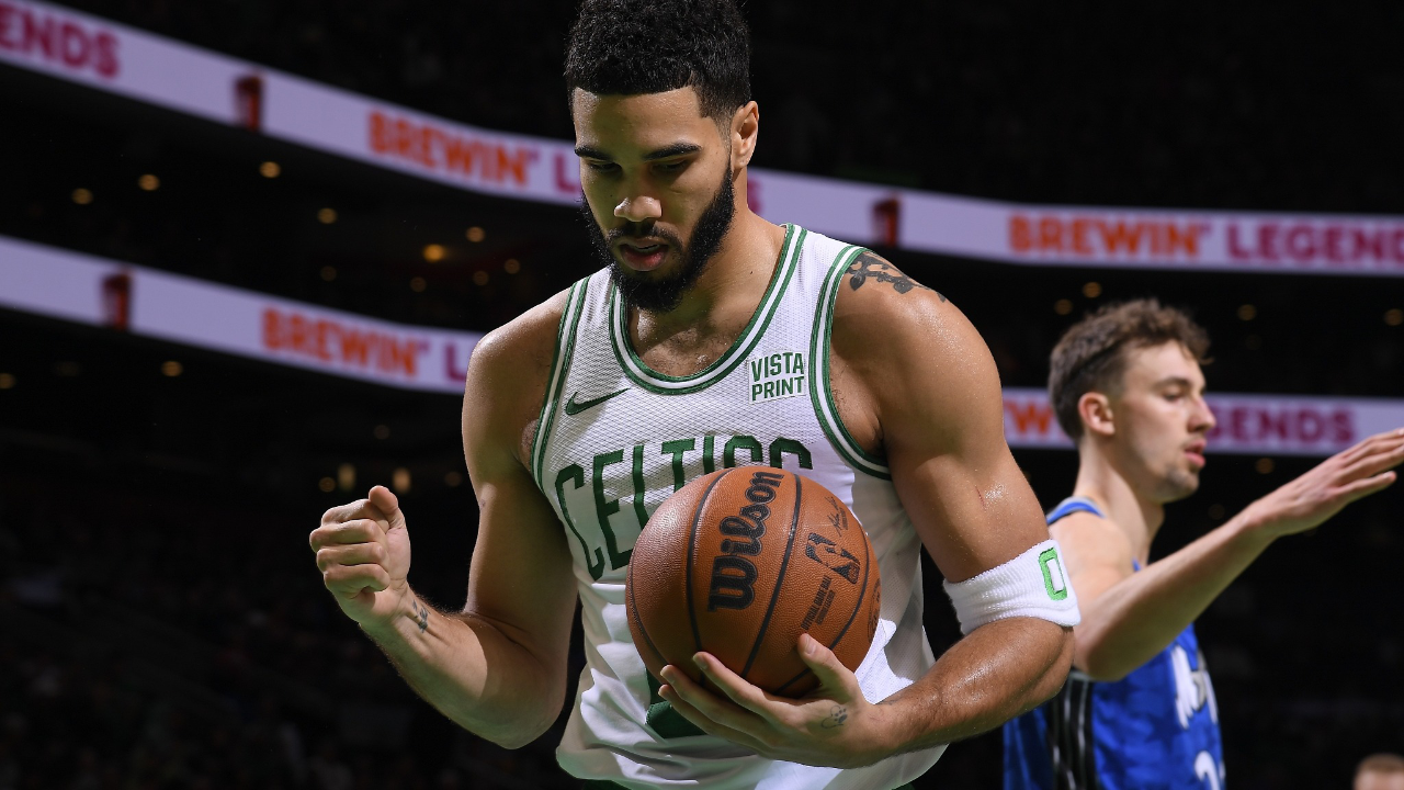 塔图姆狂砍步行者分,三连败迎来新赛季高光! 塔图姆狂砍步行者分,三连败迎来新赛季高光!