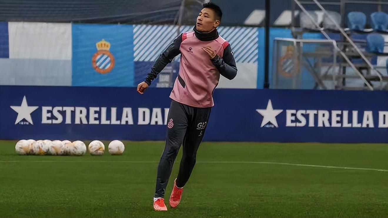 广州队四强战险胜皇家马德里,武磊砍下12记关键球,全场沸腾的简单介绍